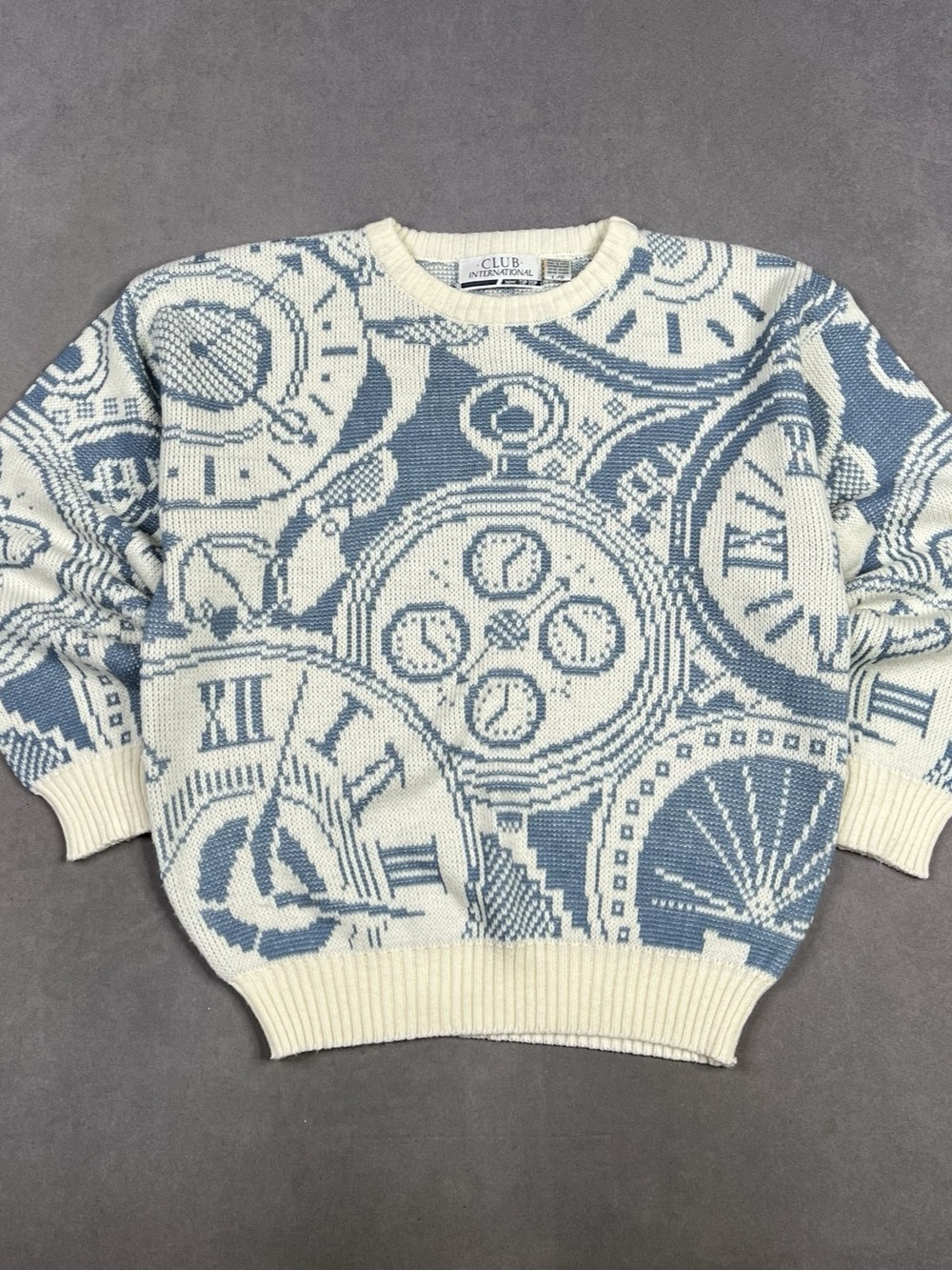 Club International Geometric Crewneck Knit Sweater Blue & Cream Large
